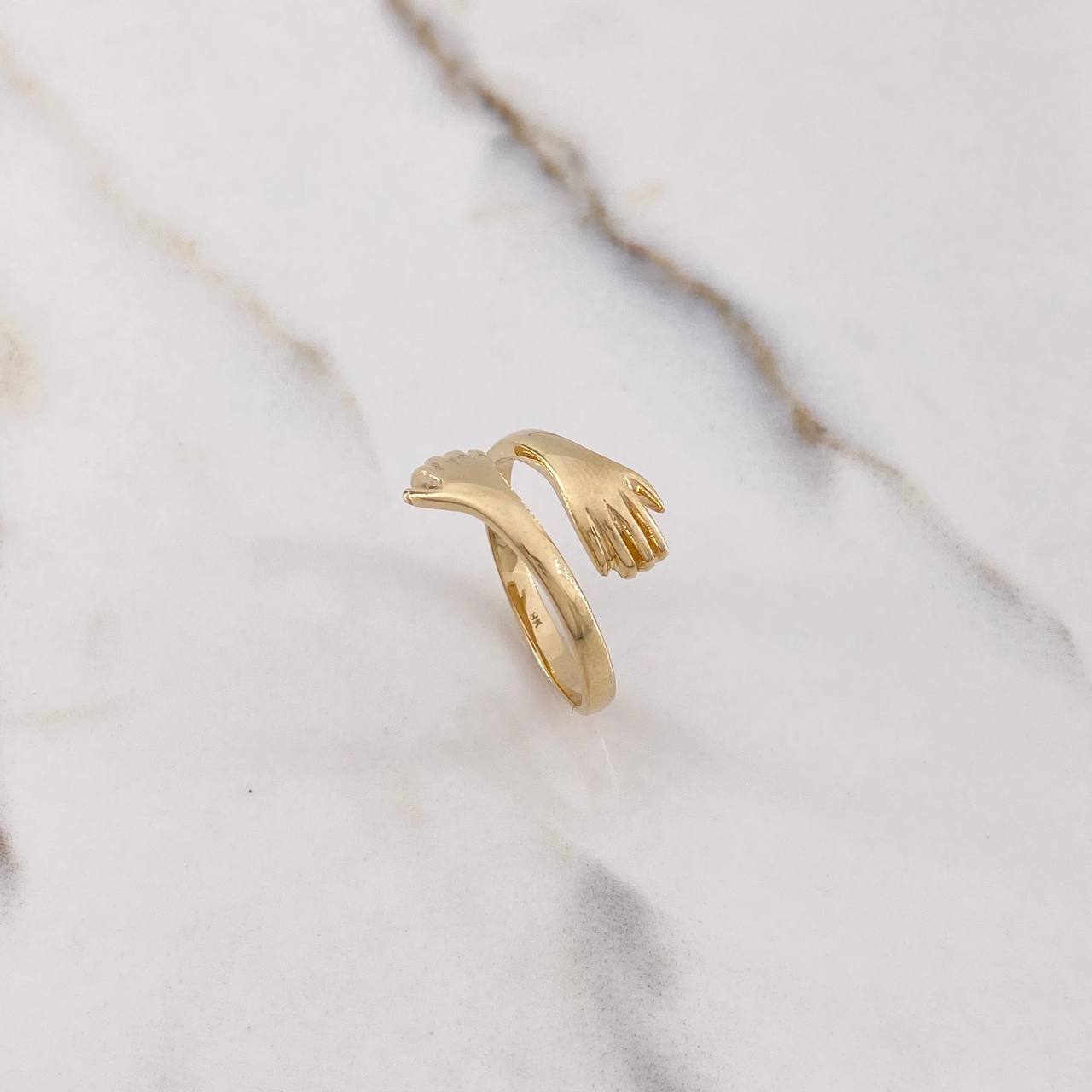 Hug Ring 3.45gr / T8 / Smooth Yellow Gold &