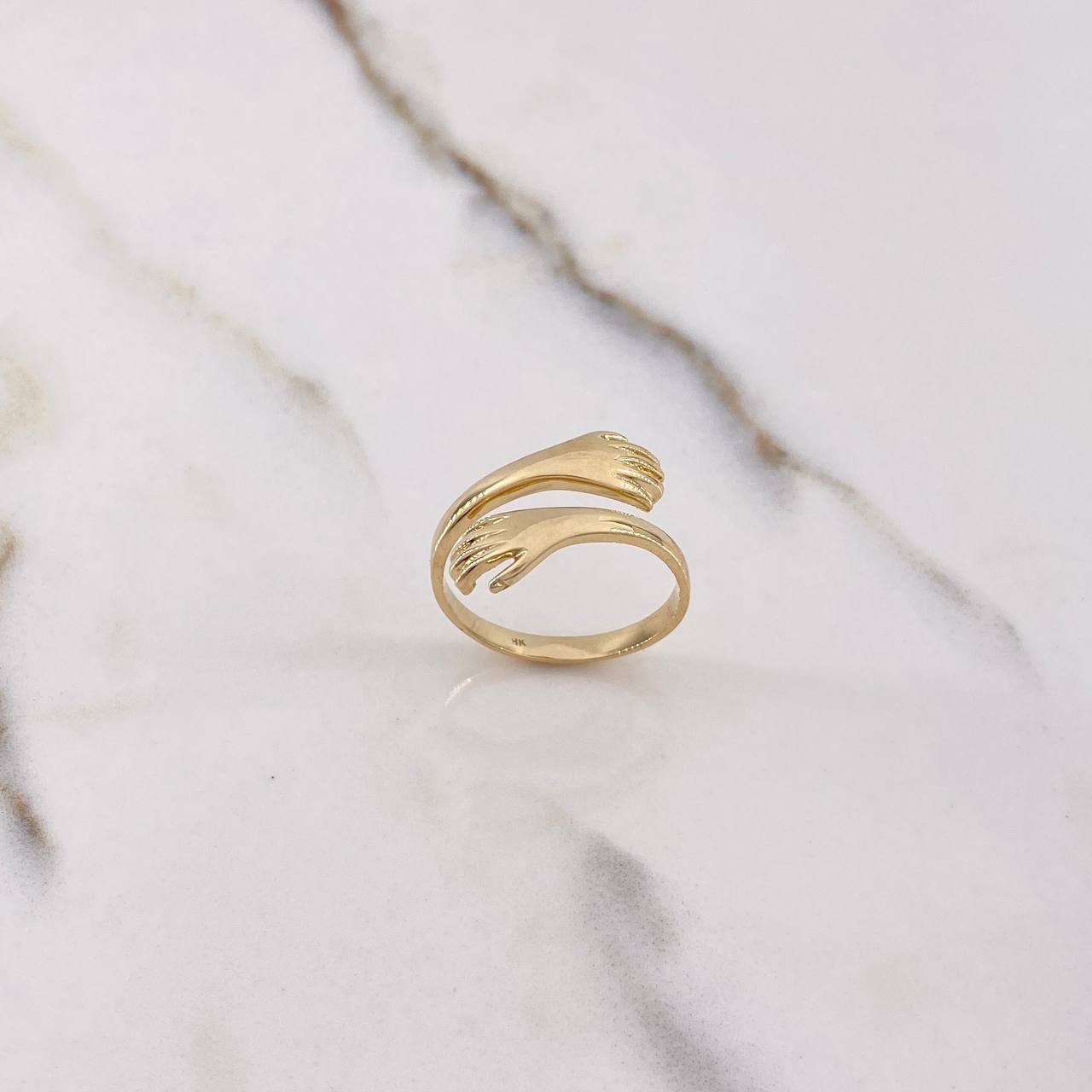 Hug Ring 3.45gr / T8 / Smooth Yellow Gold &