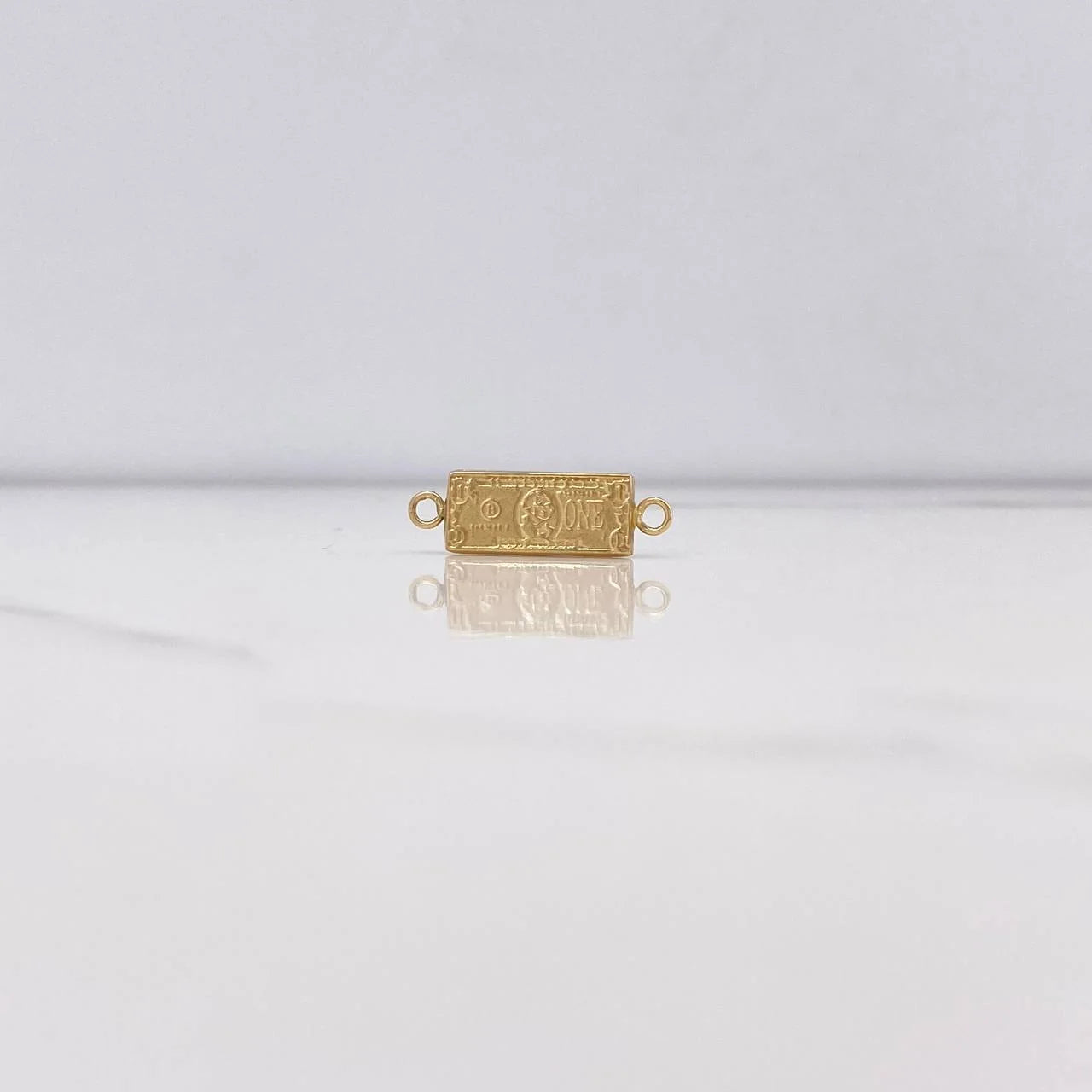 One Dollar Charm 0.75g / 1 in 18K Yellow Gold
