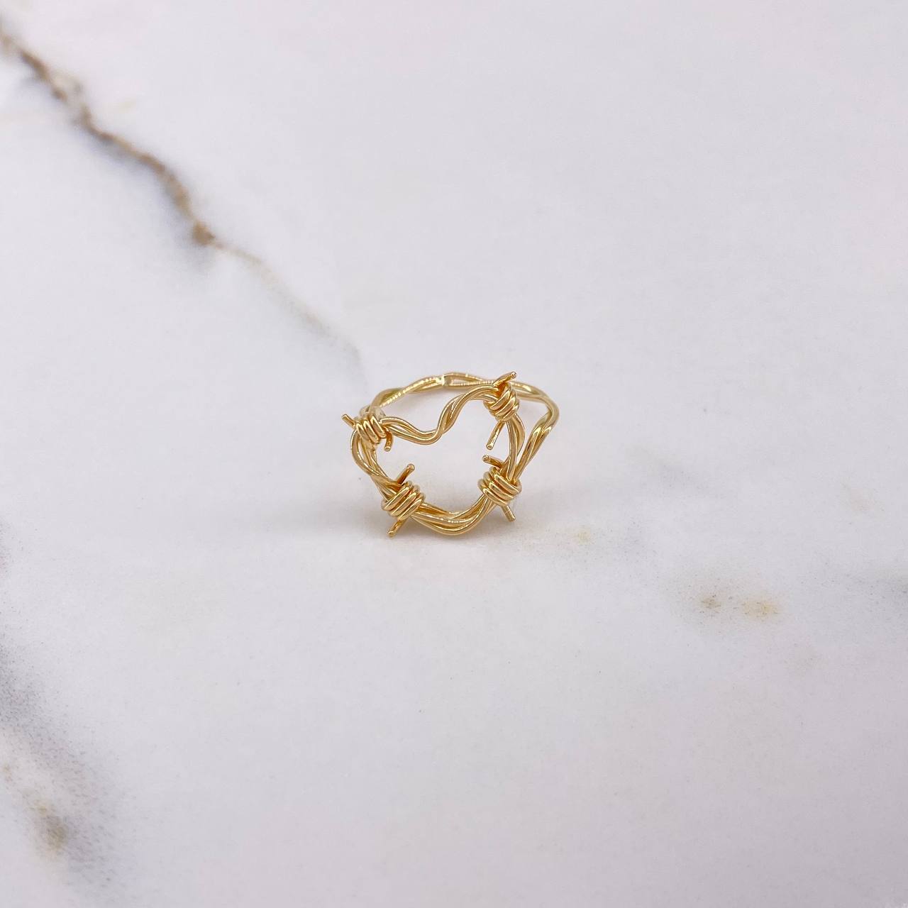 Wire Heart Ring 2.15gr / T5 1/4 / Yellow Gold &