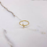 Ray Ring 1.45gr / Size 7 1/4 / White Zircons Yellow Gold &