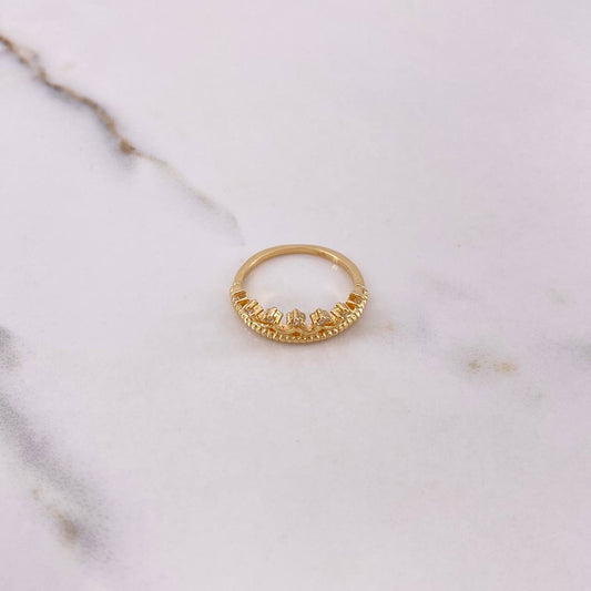 Crown Ring 2.7gr / T5 3/4 / White Zircons Yellow Gold &