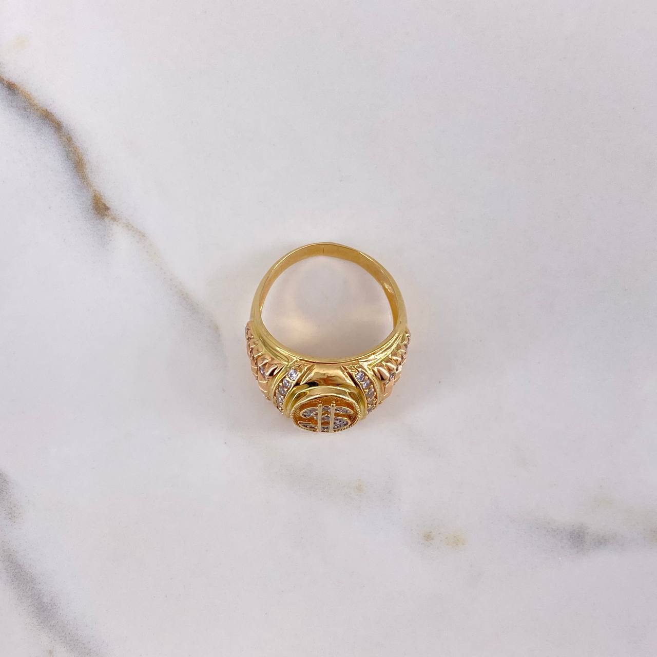 Ring Sign Weight 10.8gr / Size 11 1/4 / White Zircons Two-tone Yellow and Rose Gold &
