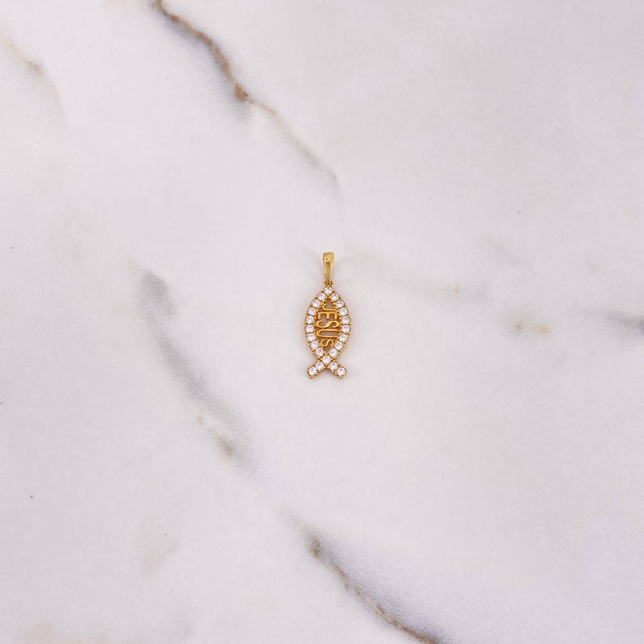 Pendant Jesus 1.1gr / 2.5cm / White Zircons Yellow Gold &