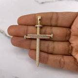 Dije Cruz Clavos 7.55gr / 6cm / Circones Blancos Tres Oros $