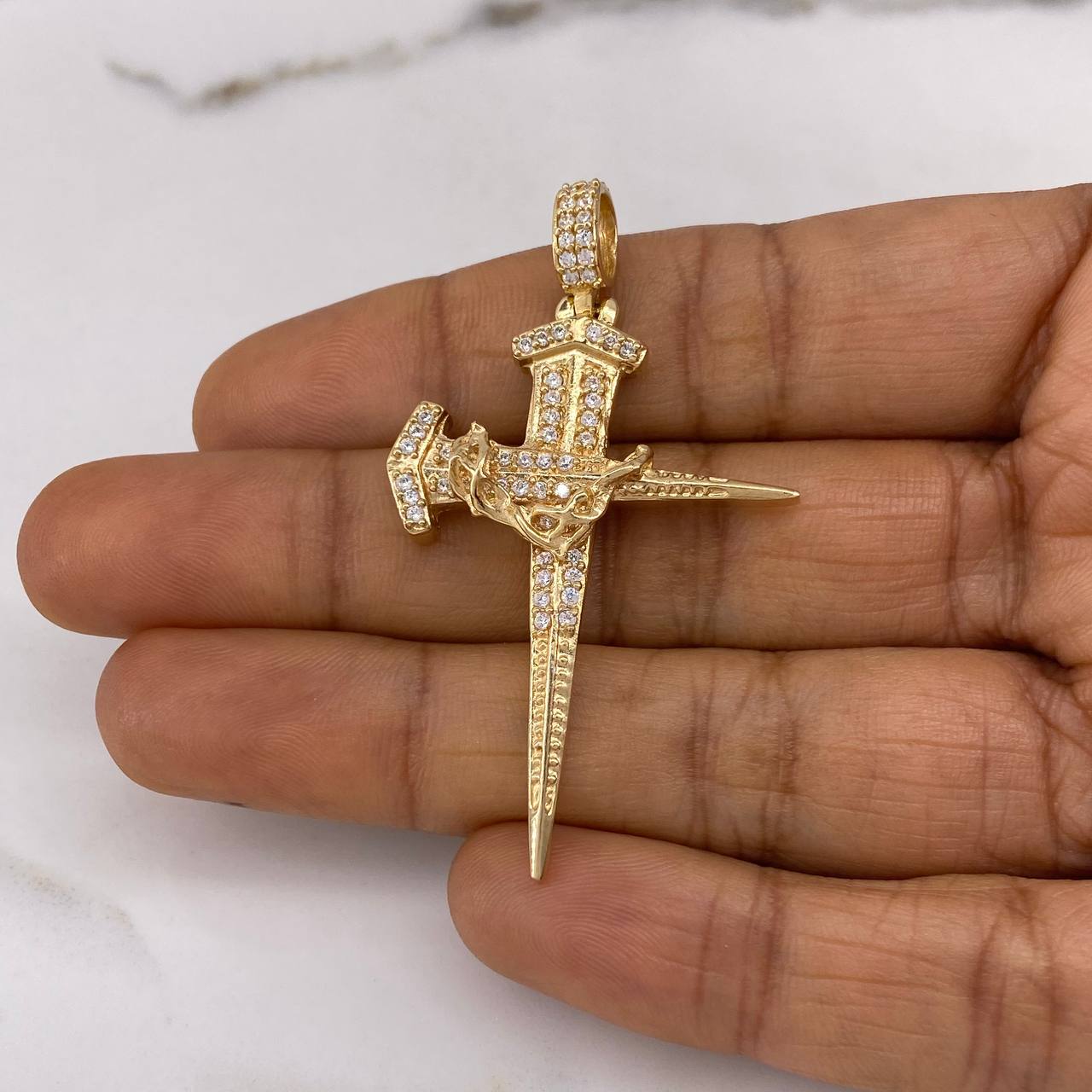 Dije Cruz Clavos Corona Espinas 8.45gr / 5cm / Circones Blancos Oro Amarillo $
