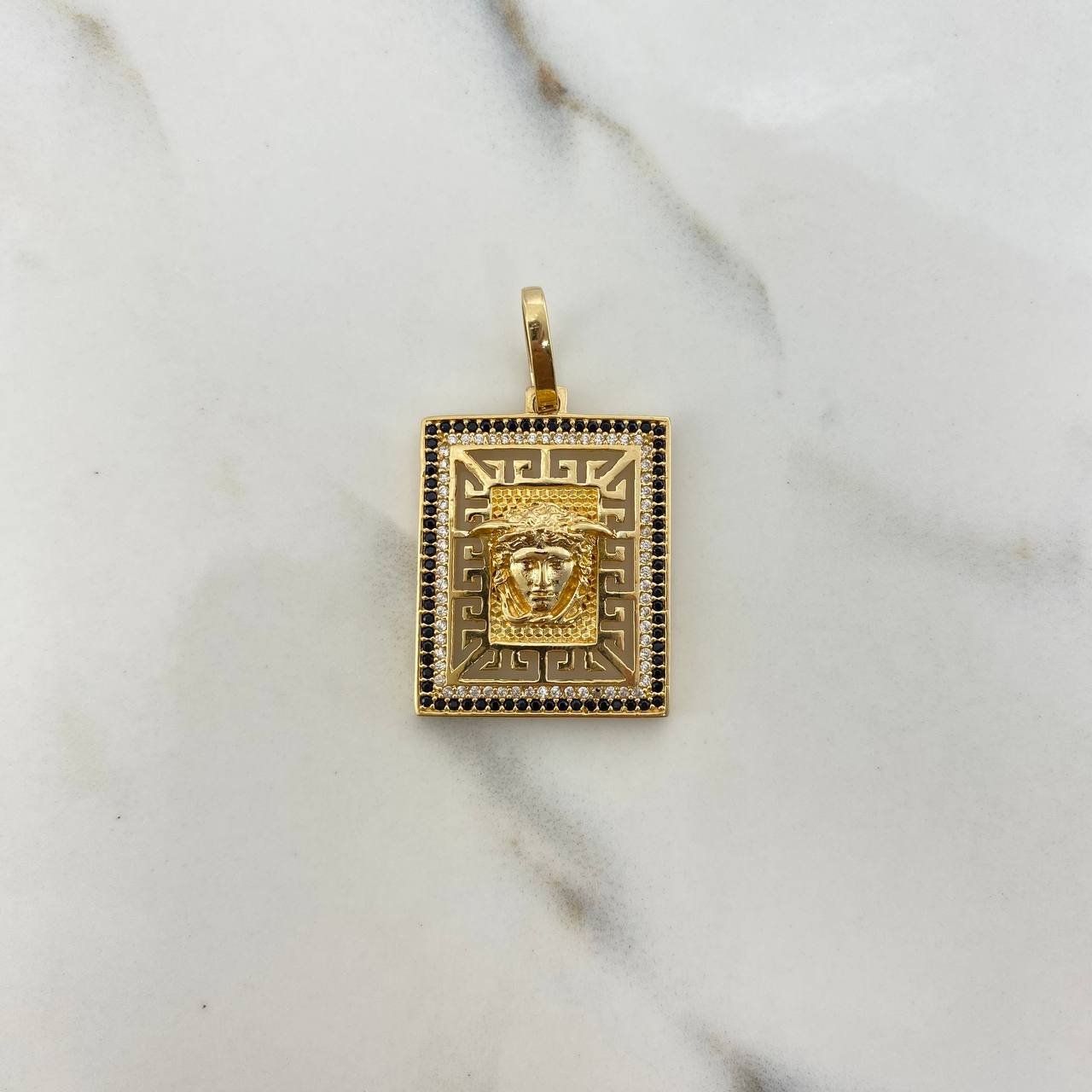 Pendant Rectangular Medusa Plate 8.8gr / 3.6cm / White and Black Zircons Yellow Gold &