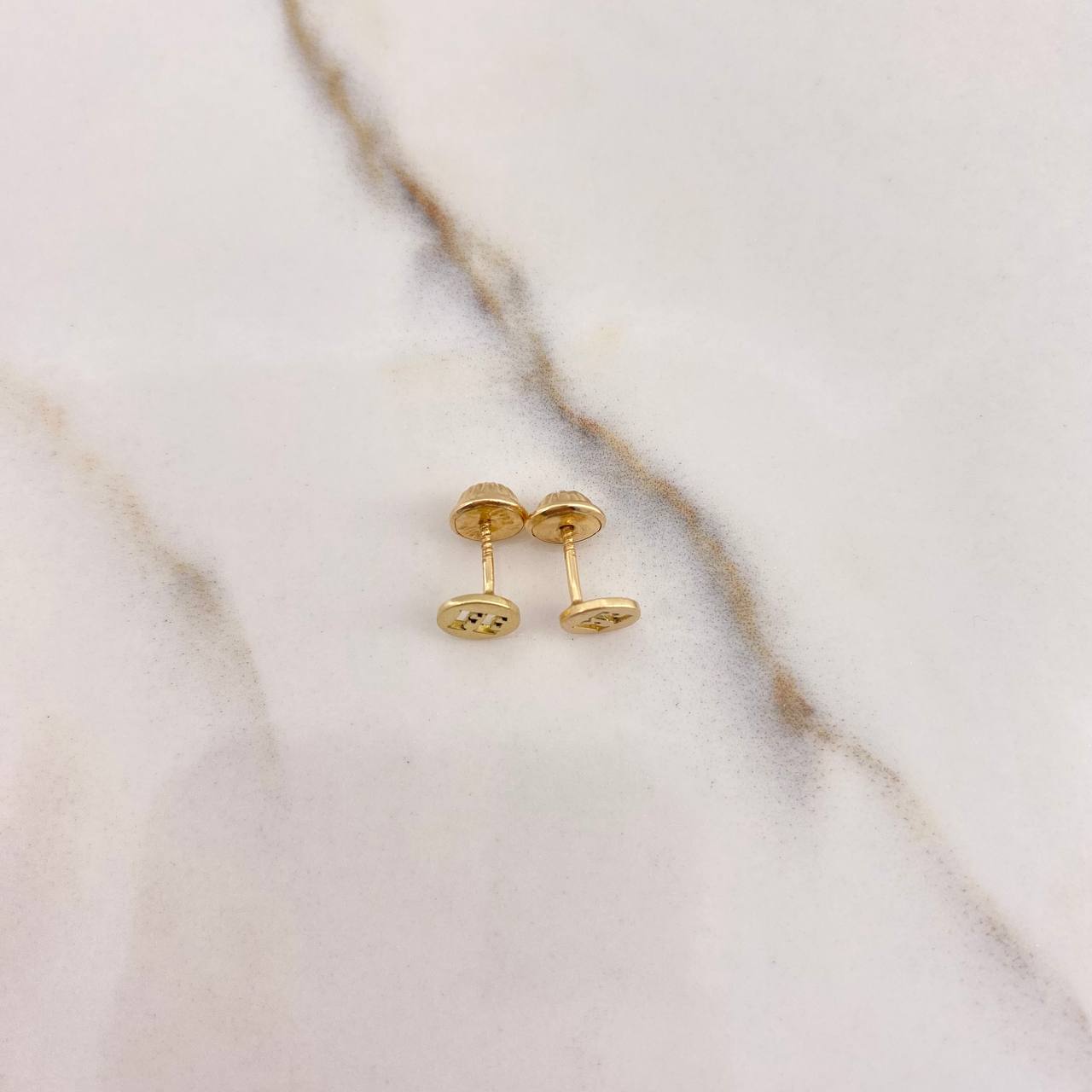 Stud Earrings Fe 0.75gr / Smooth Yellow Gold $
