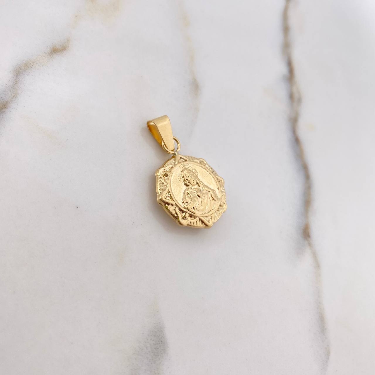 Pendant Sacred Heart of Jesus 1.5gr / 2.5cm / Yellow Gold Stamped &