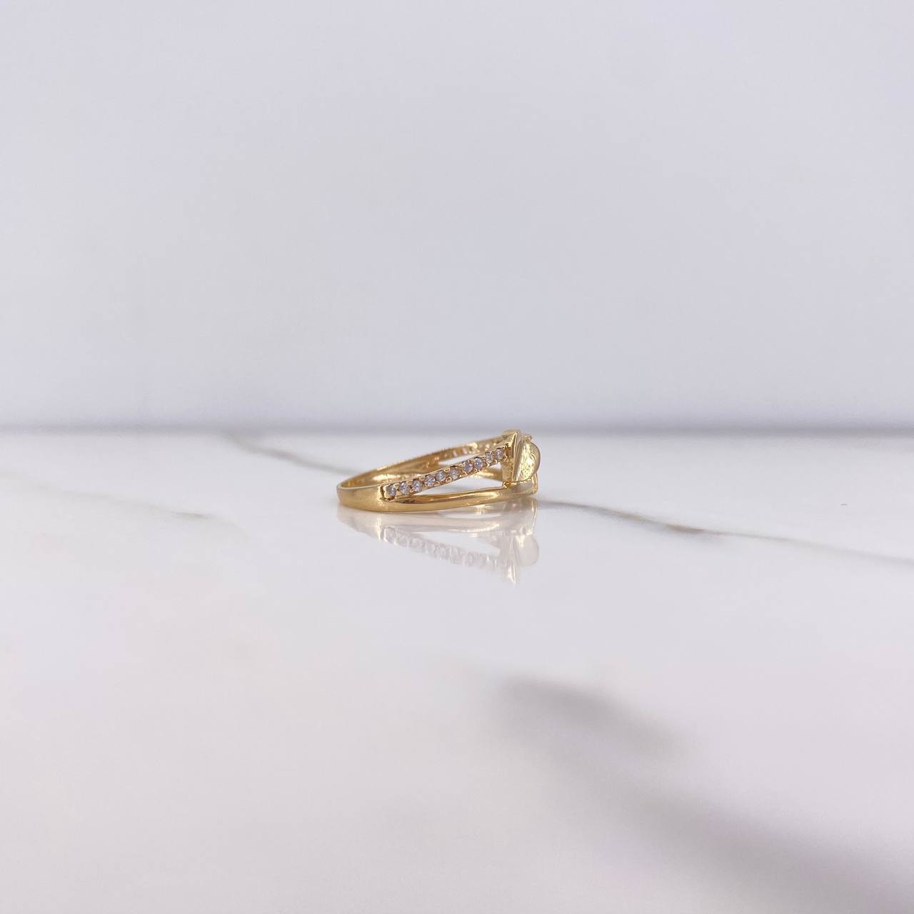 Hearts Ring 1.9gr / Size 7 1/2 / White Zircons Yellow Gold &