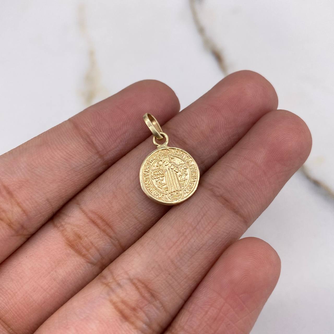 Pendant San Benito 1.2gr / 1.8cm / Flat Yellow Gold $