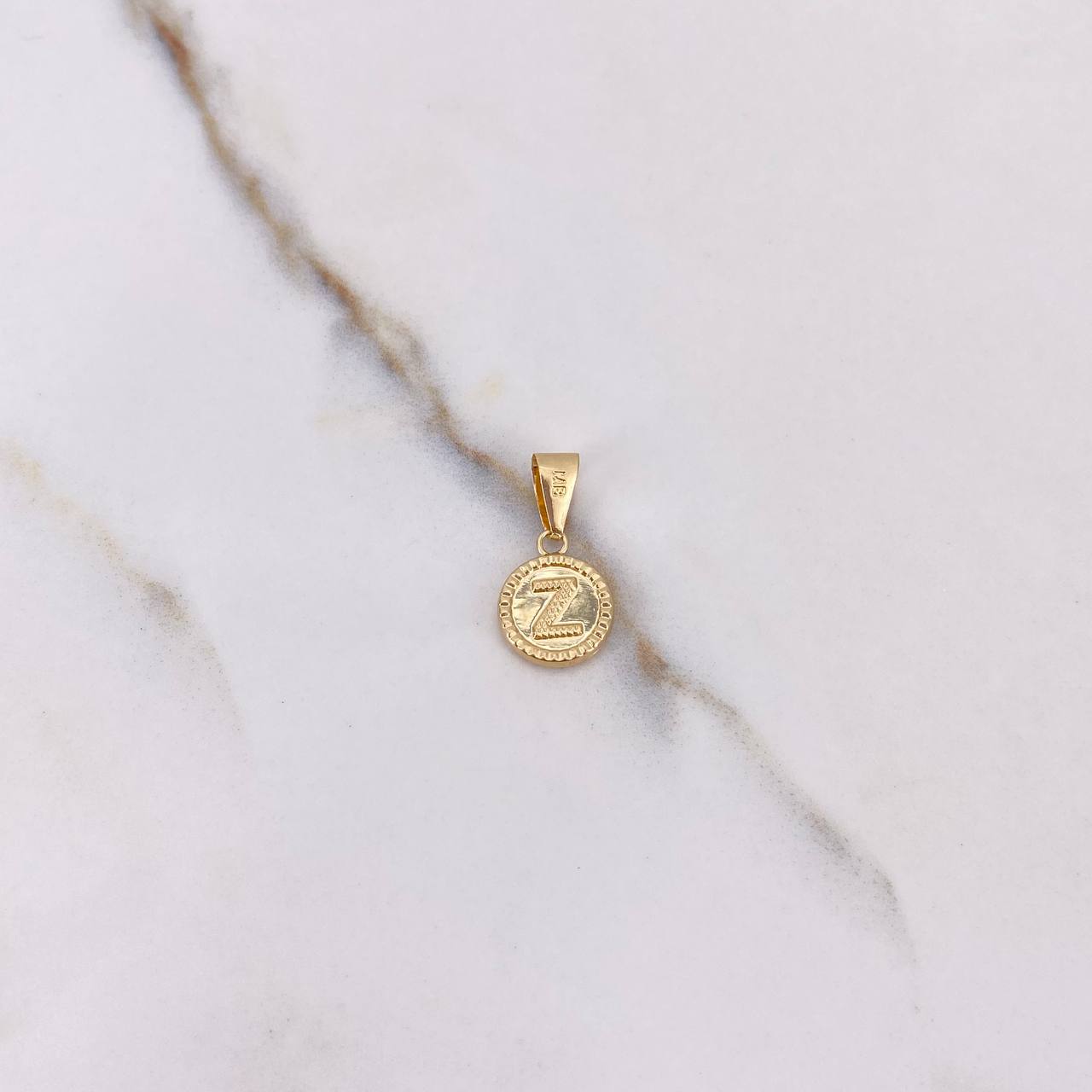 Pendant Letter Z 0.6gr / 1.8cm / Yellow Gold Stamped $