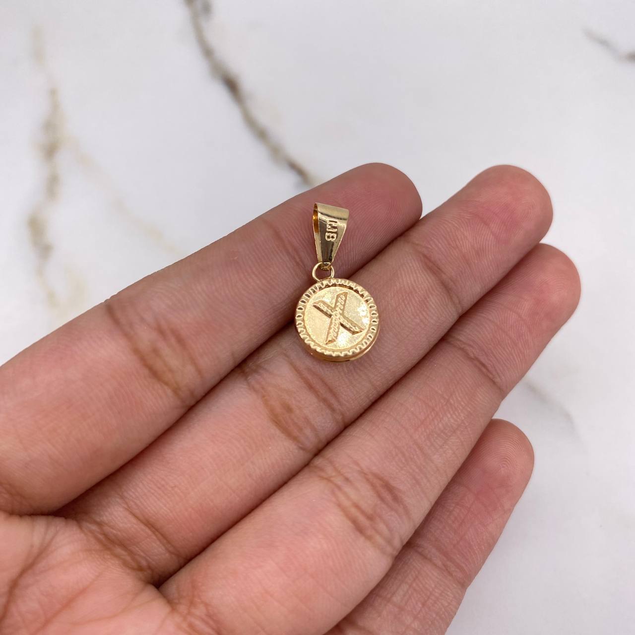 Pendant Letter X 0.6gr / 1.8cm / Yellow Gold Stamped $