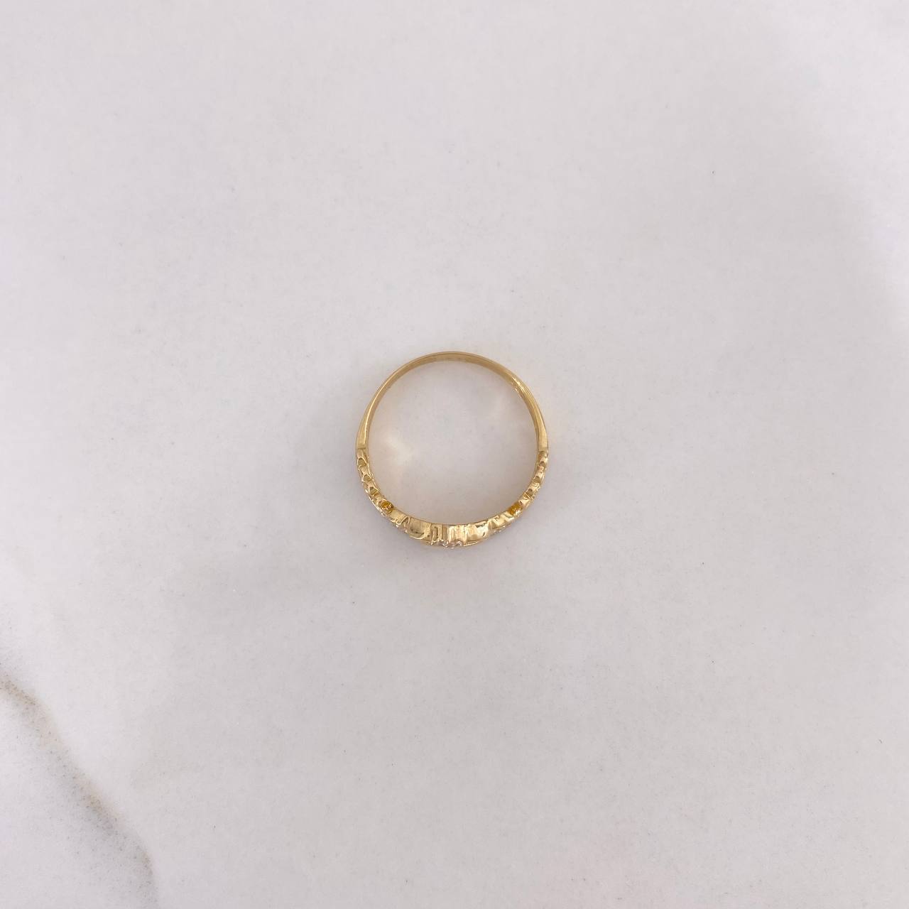 Heart Crown Ring 2.7gr / Size 6 1/4 / White Zircons Two Yellow and White Golds &