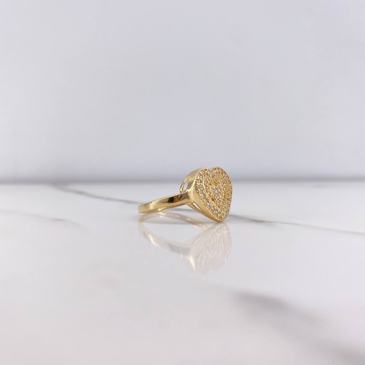Heart Ring 2.5gr / Size 6 3/4 / White Zircons Yellow Gold &