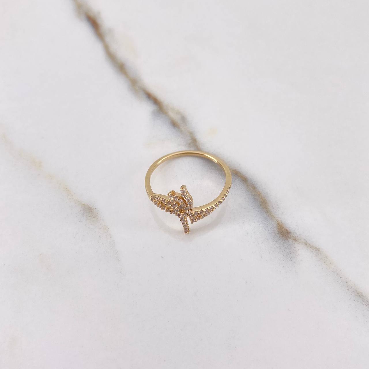 Cross Faith Ring 1.8gr / T6 1/4 / White Zircons Yellow Gold $