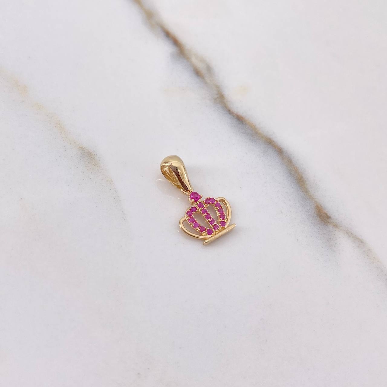 Pendant Corona 0.9gr / 1.6cm / Fuchsia Zircons Yellow Gold $