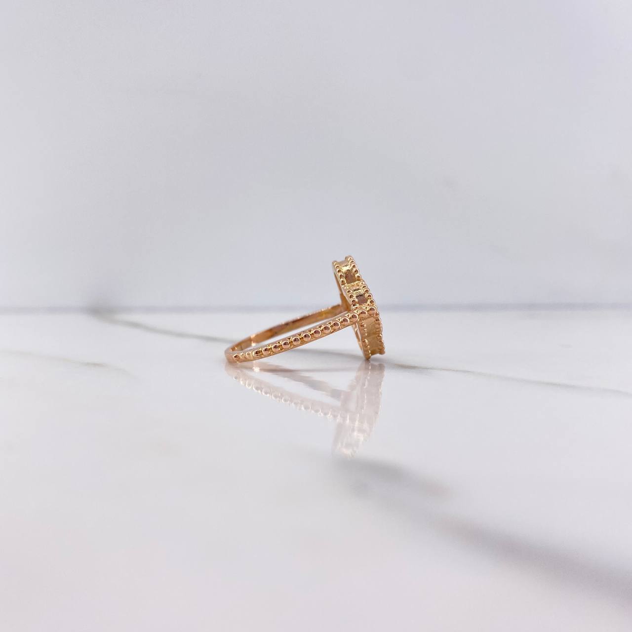Anillo Trebol  4.25gr / T8 / Nacar Blanco Oro Rosa Nac.Esp. &