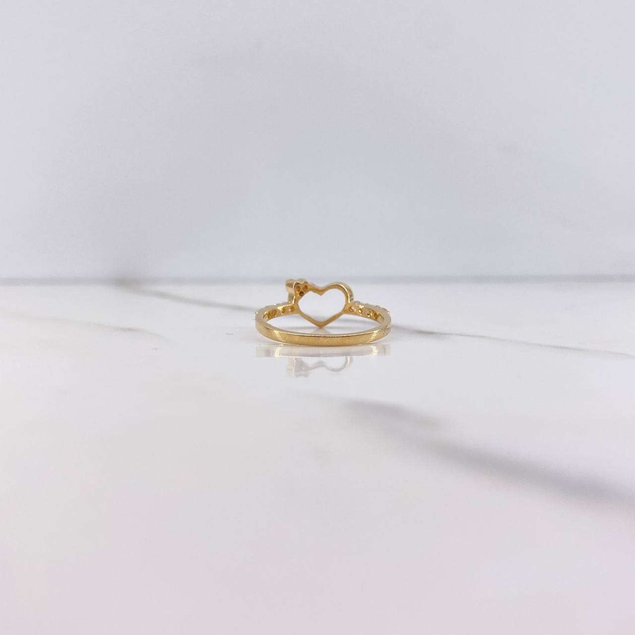 Heart Silhouette Ring 1.75gr / Size 5 3/4 / White Zircons Yellow Gold &