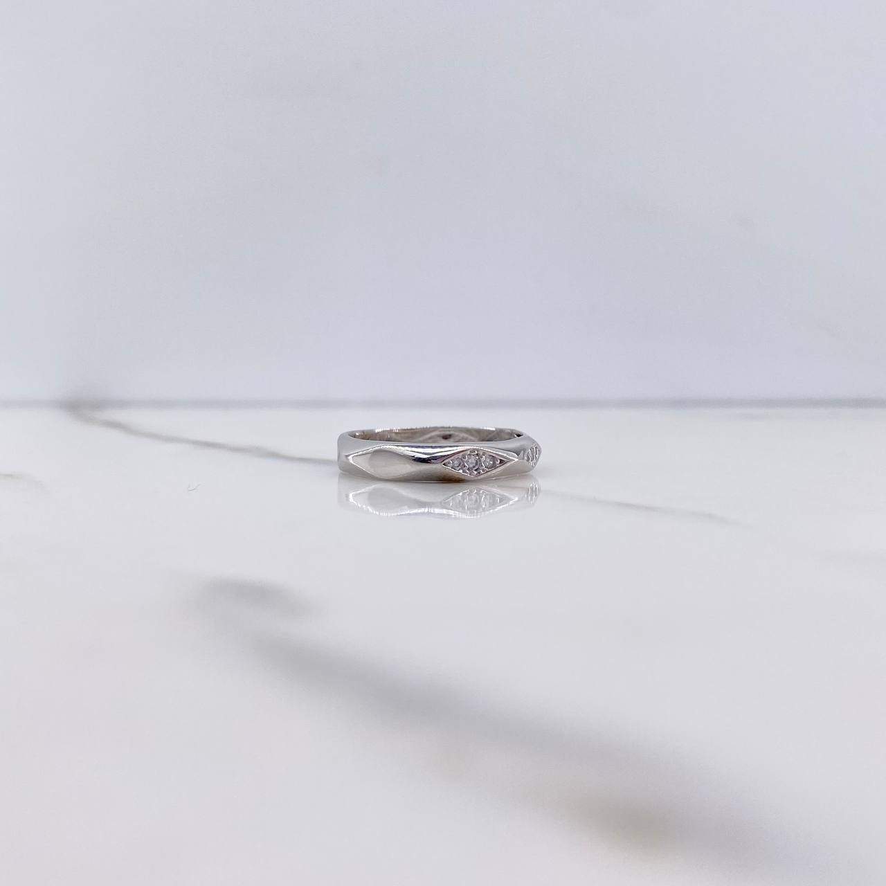 Ring Band Rhombus 2.75gr / Size 6 3/4 / White Zircons White Gold &