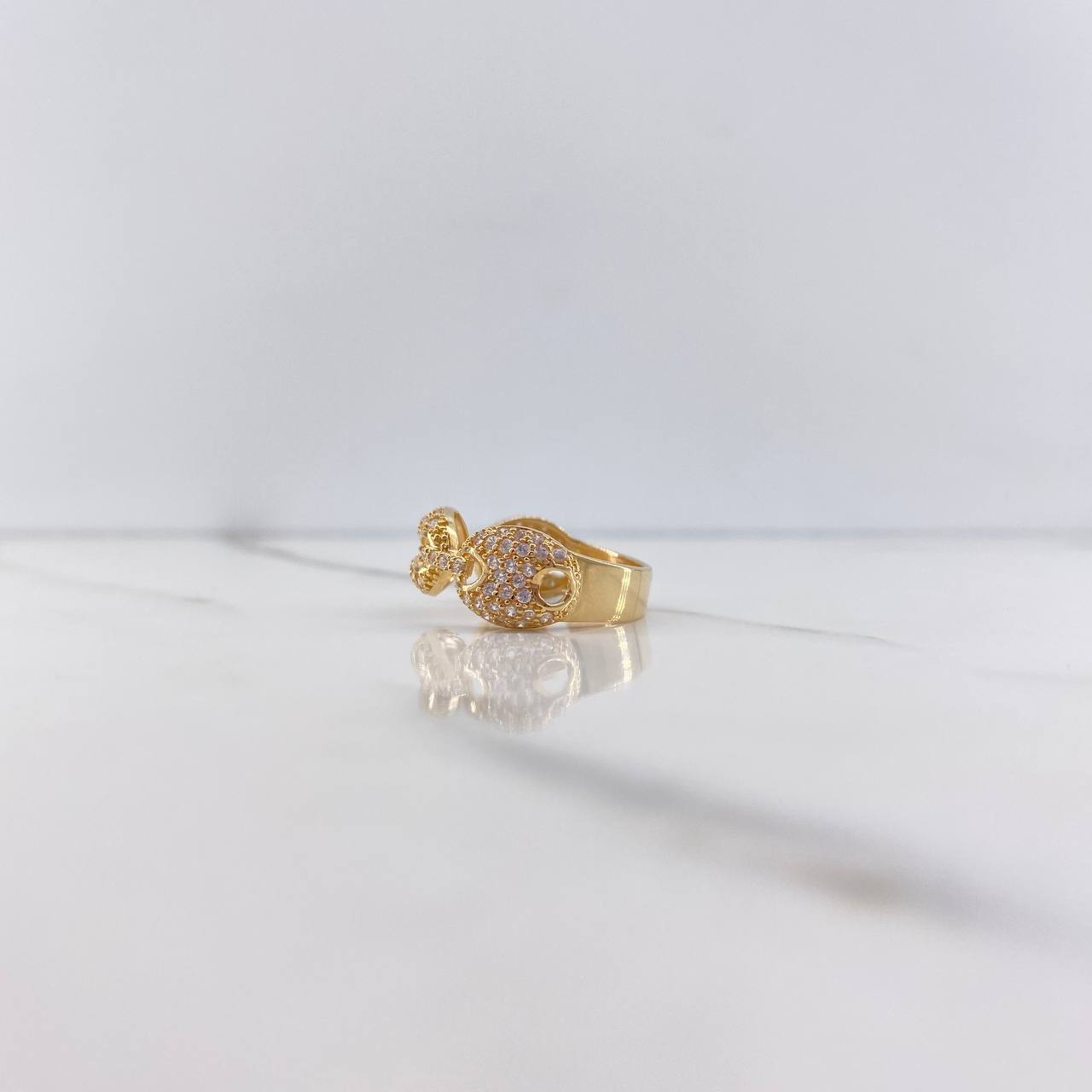 Anillo GC 4.8gr / T8 / Circones Blancos Oro Amarillo $