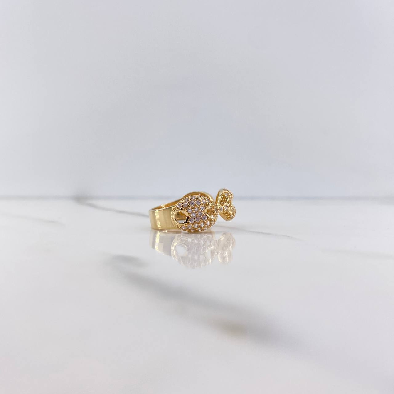 Anillo GC 4.8gr / T8 / Circones Blancos Oro Amarillo $