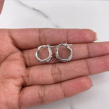 Candongas Mariposas 2.65gr / 1.4cm / Oro Blanco $