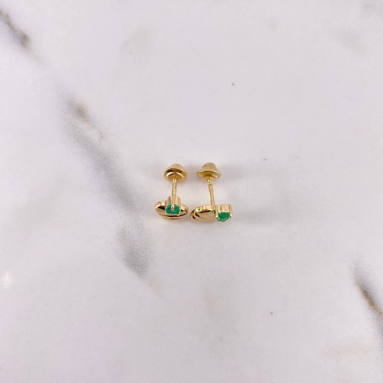 Stud Earrings Corazon Rayas 0.95gr / Esmeralda 13 Pts Oro Amarillo 18K (Jewel) &
