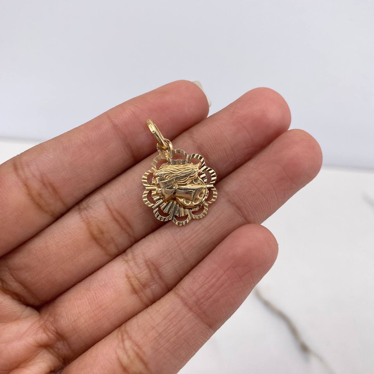 Pendant Woman 1.55gr / 2.1cm / Edges Diamond Cut Yellow Gold $