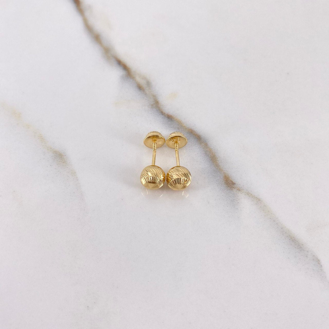 Stud Earrings Bead 0.8gr / 6mm Diamond Cut Yellow Gold &