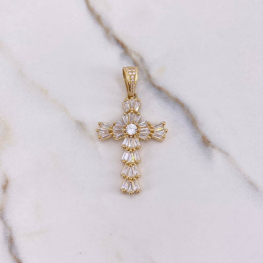 Dije Cruz 5.85gr / 4.3cm / Circones Blancos Oro Amarillo $
