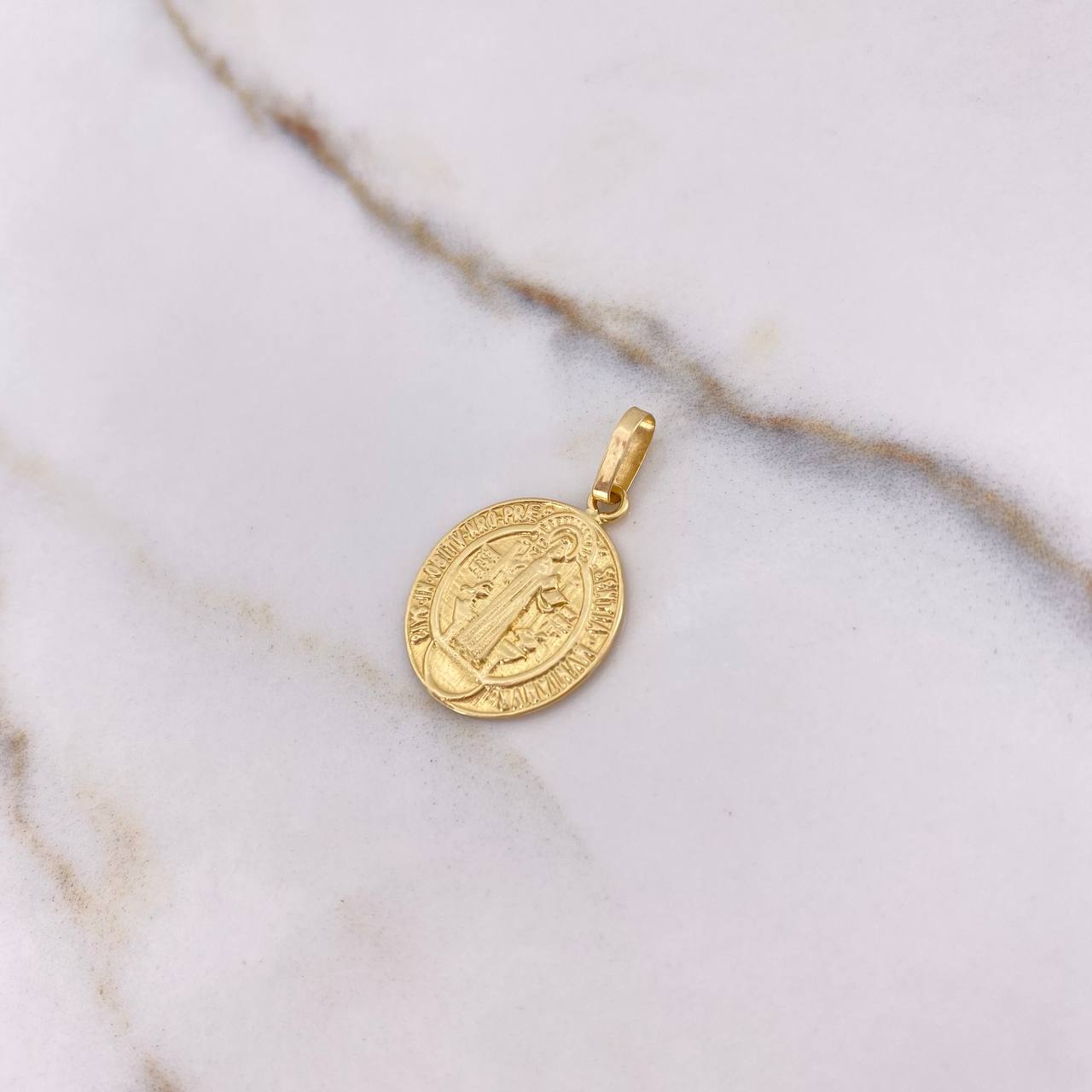 Dije San Benito 2.3gr / 2.5cm / Plano Oro Amarillo &