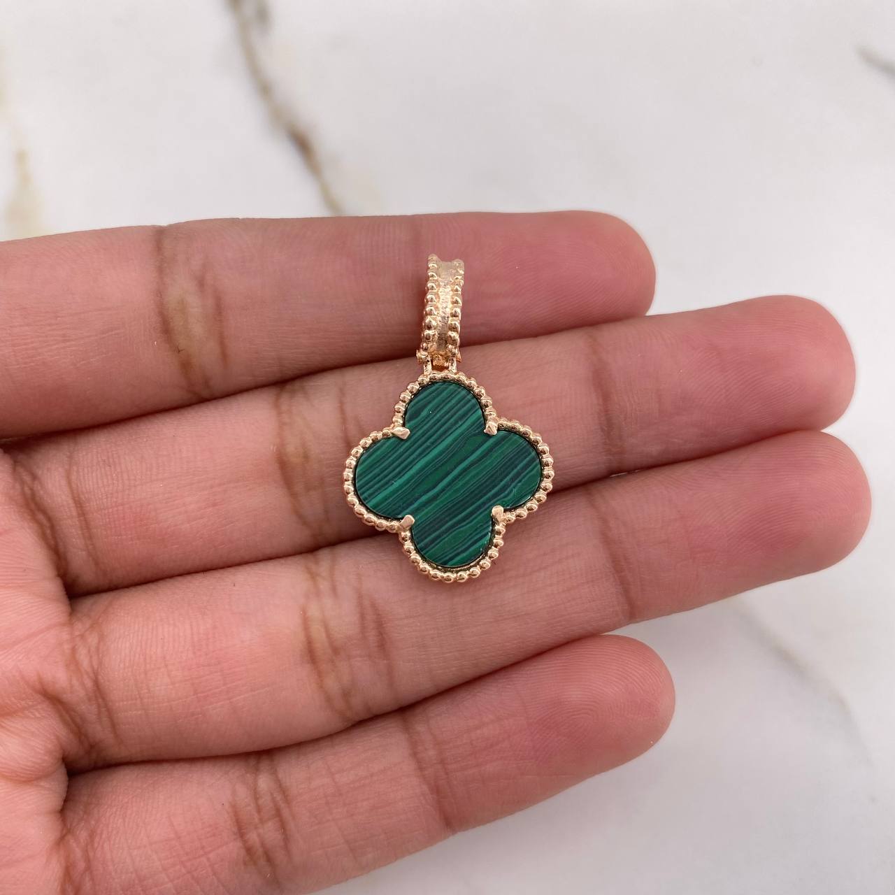 Pendant Clover  3.35gr / 2.6cm / Green Malachite Rose Gold &
