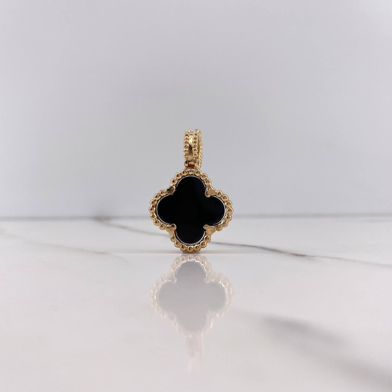 Dije Trebol VCyA 6.2gr / 3cm / Onix Oro Amarillo $