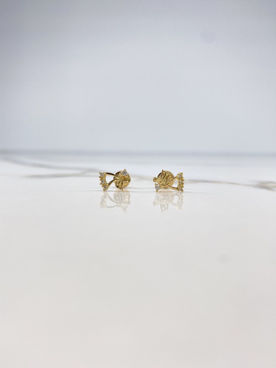 Topos Angel  0.9gr / Silueta Circones Blancos Oro Amarillo &