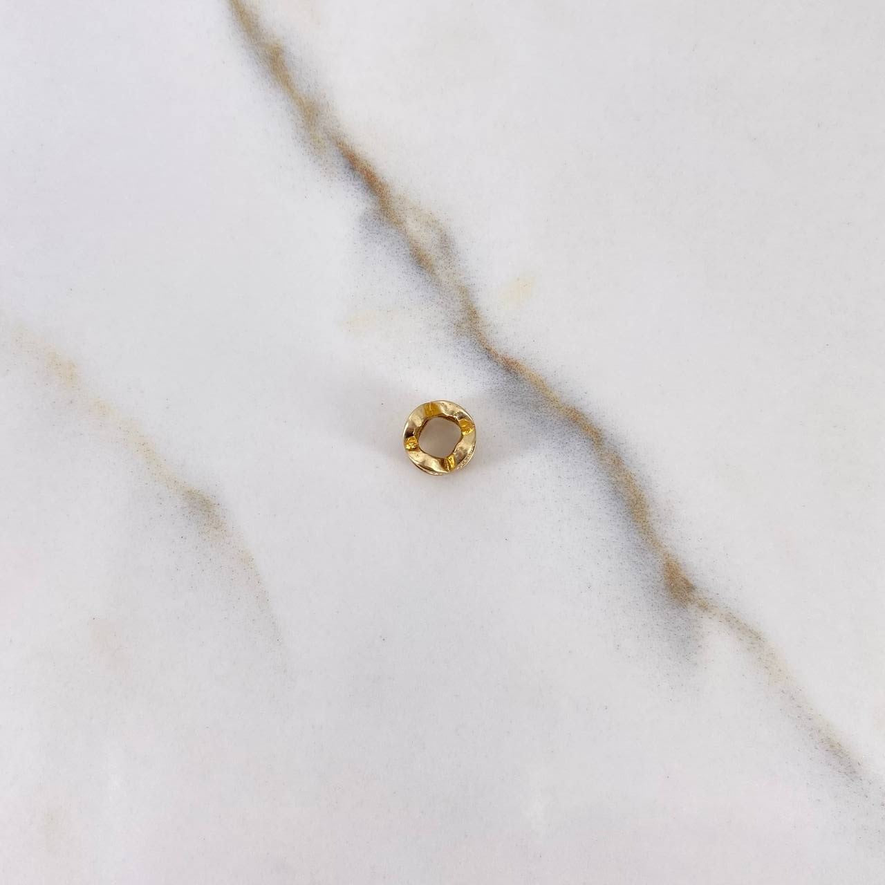 Charm Consecutive Ovals 0.95gr / White Black Zircons Yellow Gold $