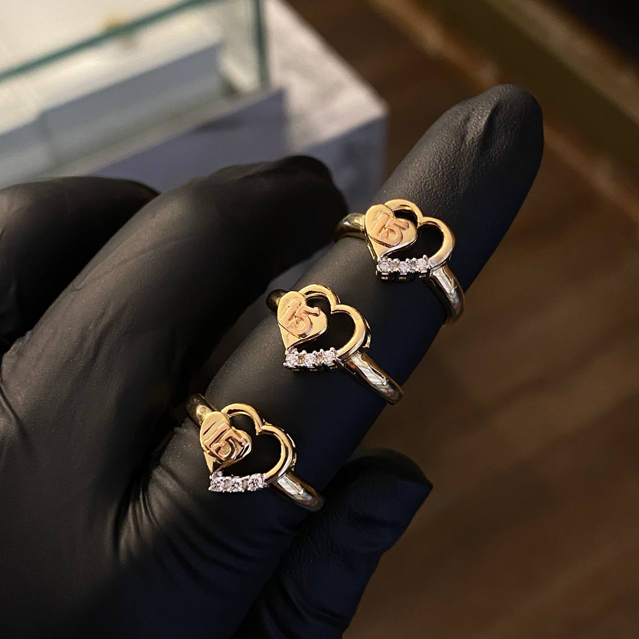 Ring 15s Heart 2.7gr-T8 1/4 White Zircons Two Yellow and Rose Golds