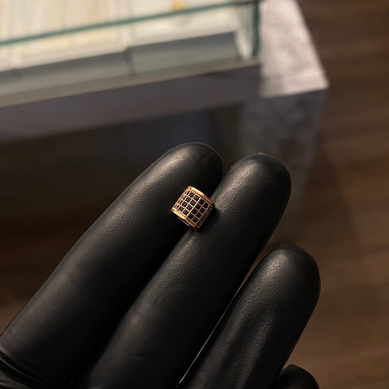 Charm Hexagonal Cylinder 1.3gr 6.8mm Black Zircons Rose Gold*