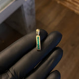 Pendant Curved 1.95gr / 2.3cm Emeralds 30pts Yellow Gold (Jewel)