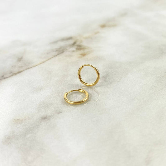 Hoop Earrings Smooth Hoop 0.45gr / 1cm / 18K Yellow Gold ©