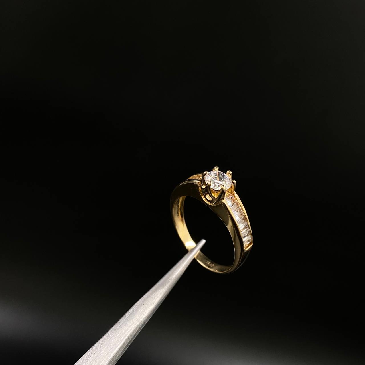 Bridge Ring 3.35gr / T6 / Solitaire White Zircons Yellow Gold&