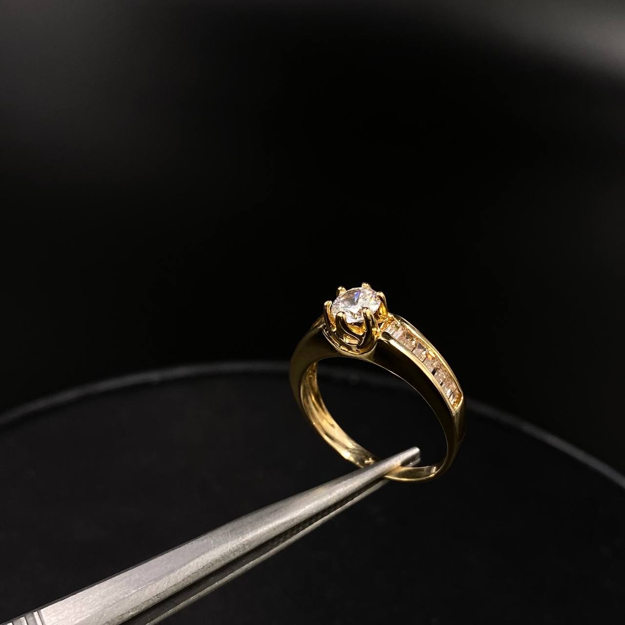 Bridge Ring 3.35gr / T6 / Solitaire White Zircons Yellow Gold&