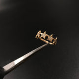 Star Band Ring 2.7gr / Size 7 1/2 / White Zircons Rose Gold&