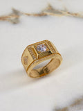 Diamond Ring 10.05gr / Size 8 3/4 / White Zircons Yellow Gold$
