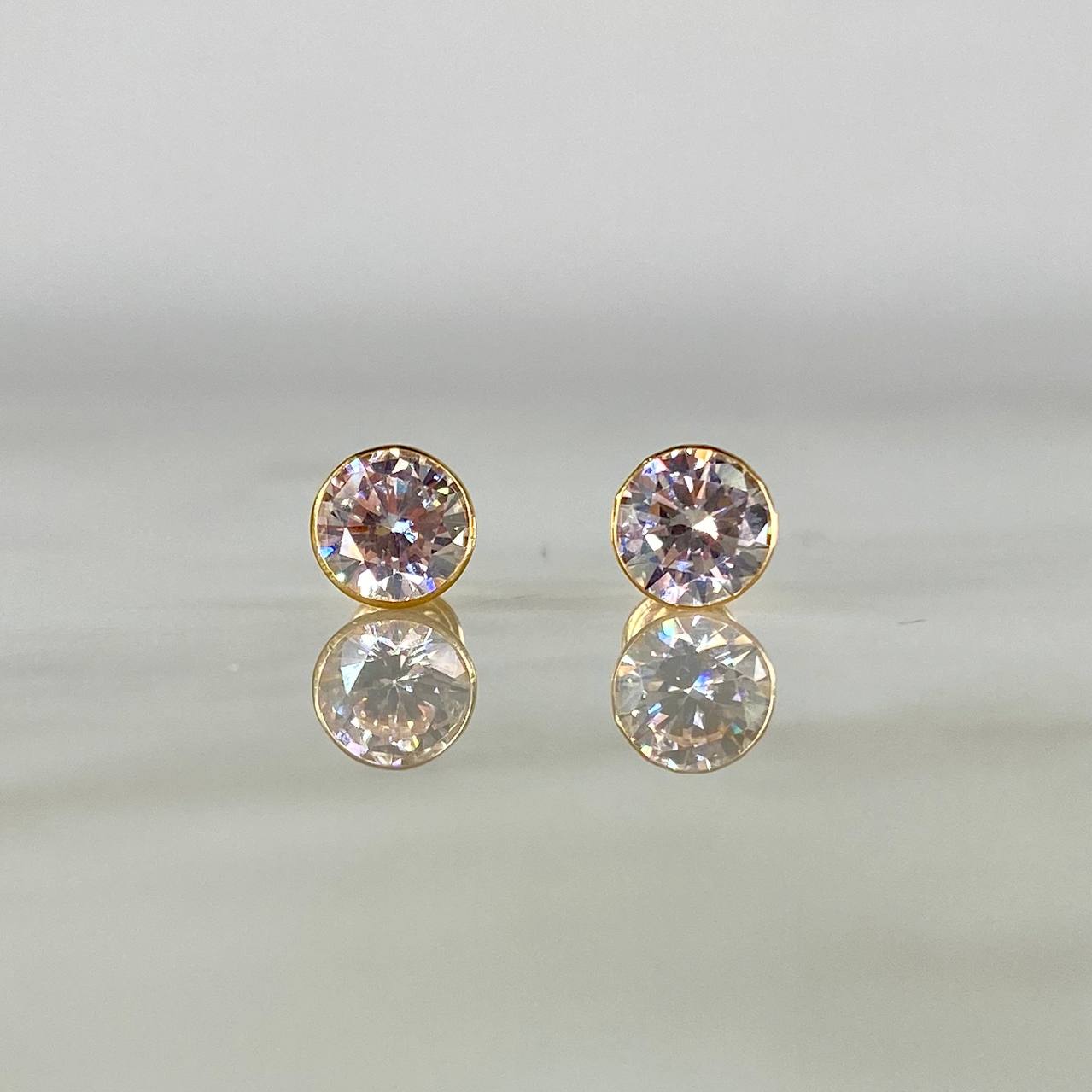 Stud Earrings Bezel 1.45gr / 7mm White Zircon Yellow Gold 18K