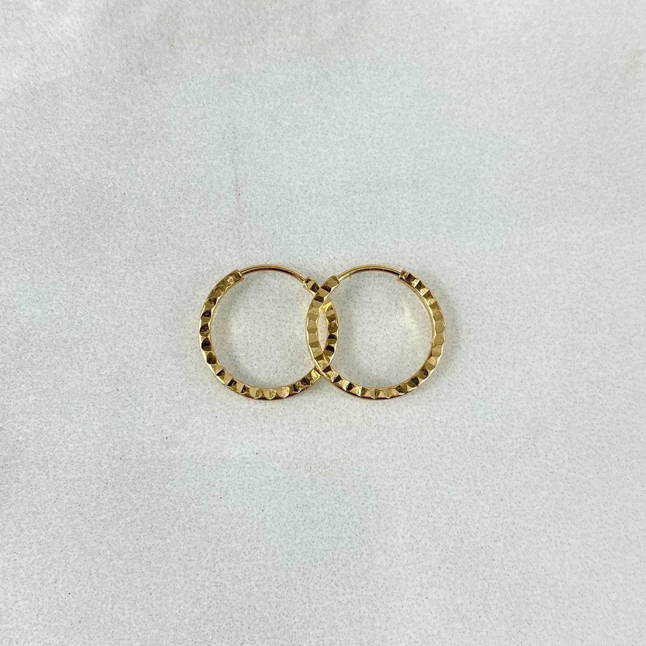 Candongas Aro Rayado 0.9gr / 1.5cm / Oro Amarillo 18K *