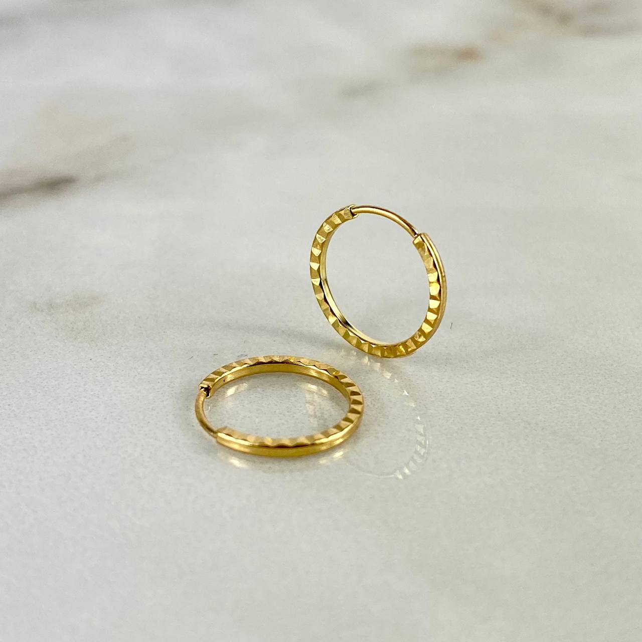 Hoop Earrings Striated 0.55gr / 1/2 in / Yellow Gold 18K *