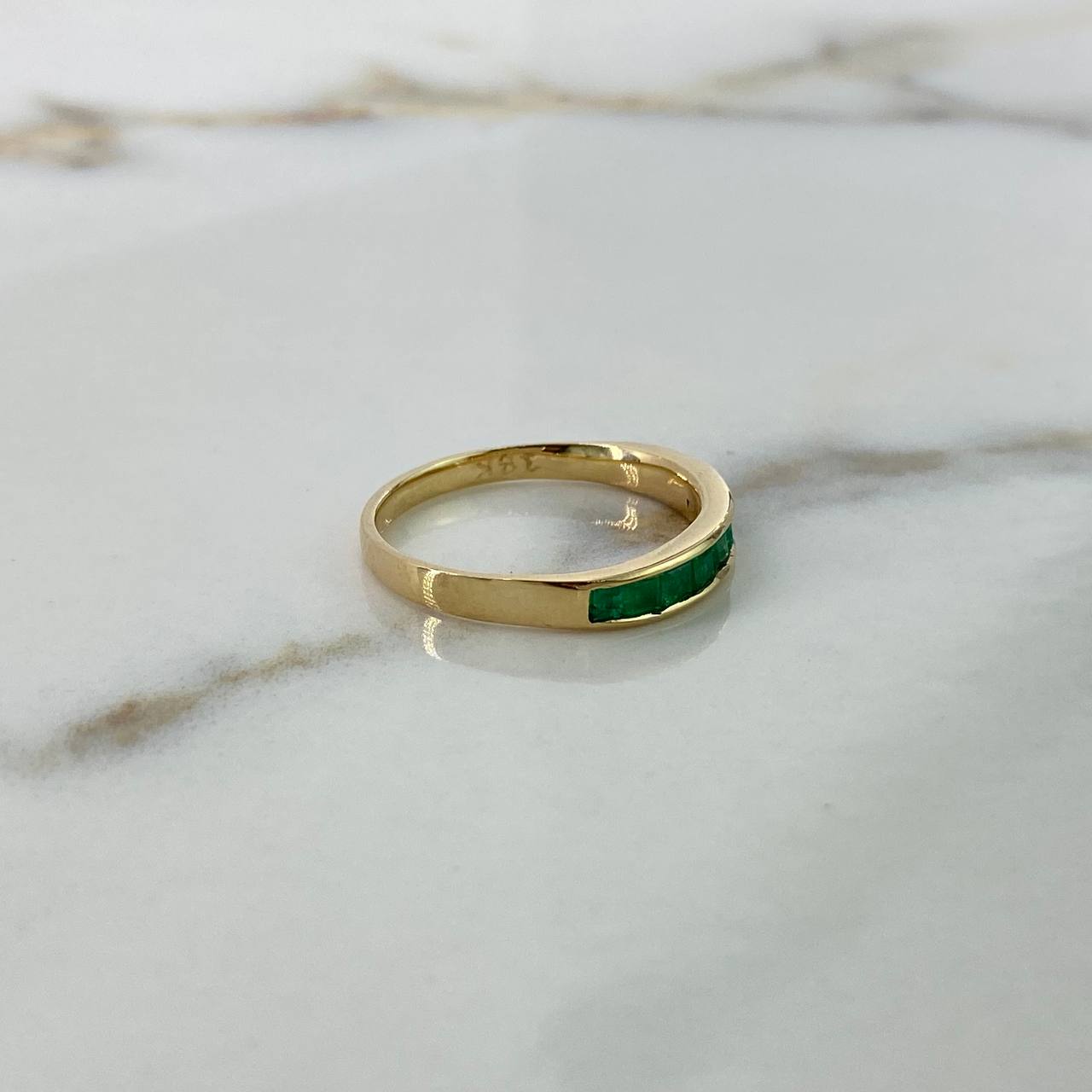 Ring Band 2.5gr / Size 8 / Solitaire 1 Ct Emerald Yellow Gold (Jewel)$
