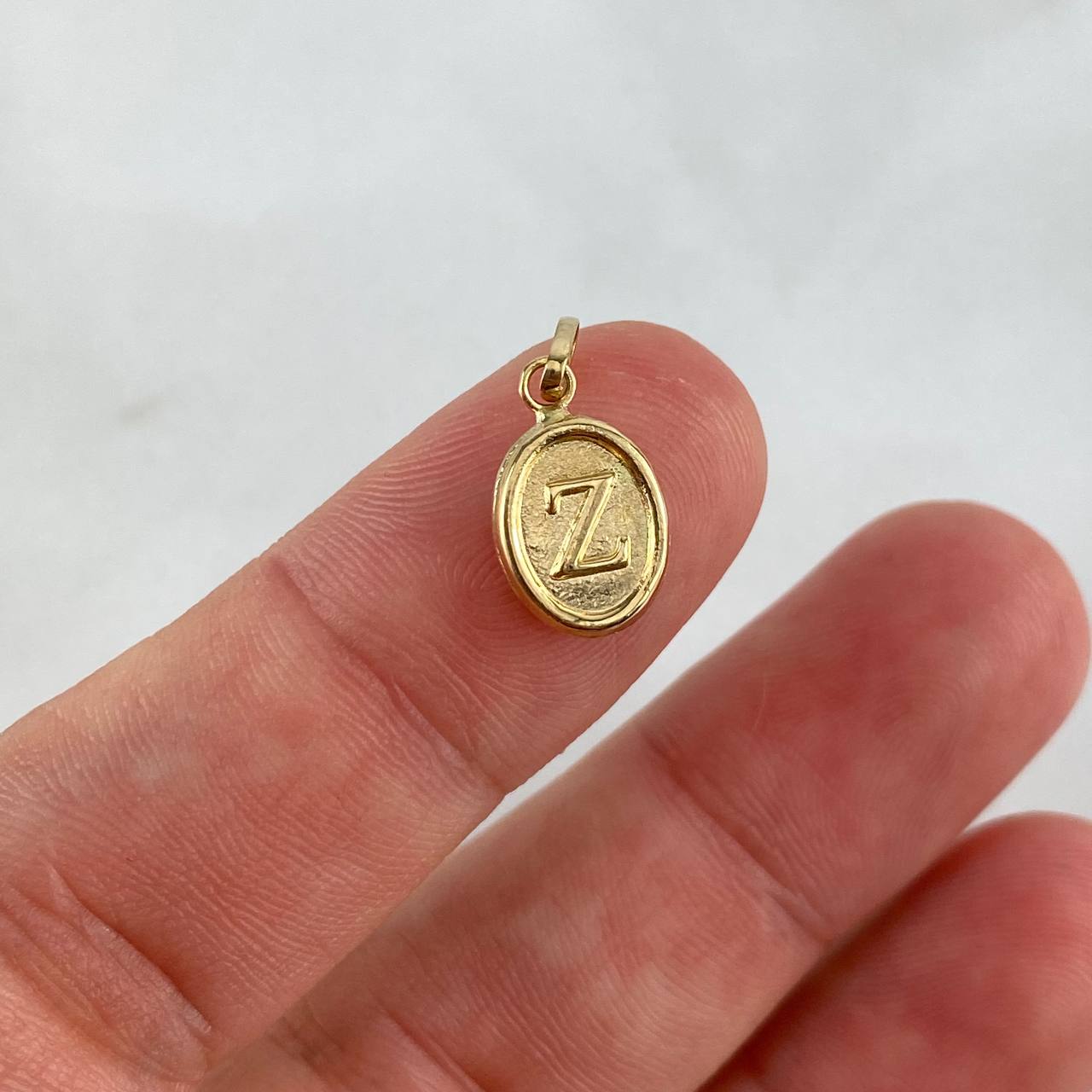 Pendant Letter Z 0.55gr / 1.7cm / Yellow Gold Stamped