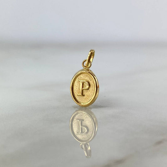 Pendant Letter P Oval 0.6gr / 1.8cm / Yellow Gold Stamped